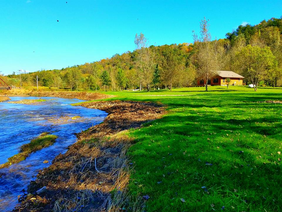 Trout Lodge Log Cabin | Iowa Cabin Rentals